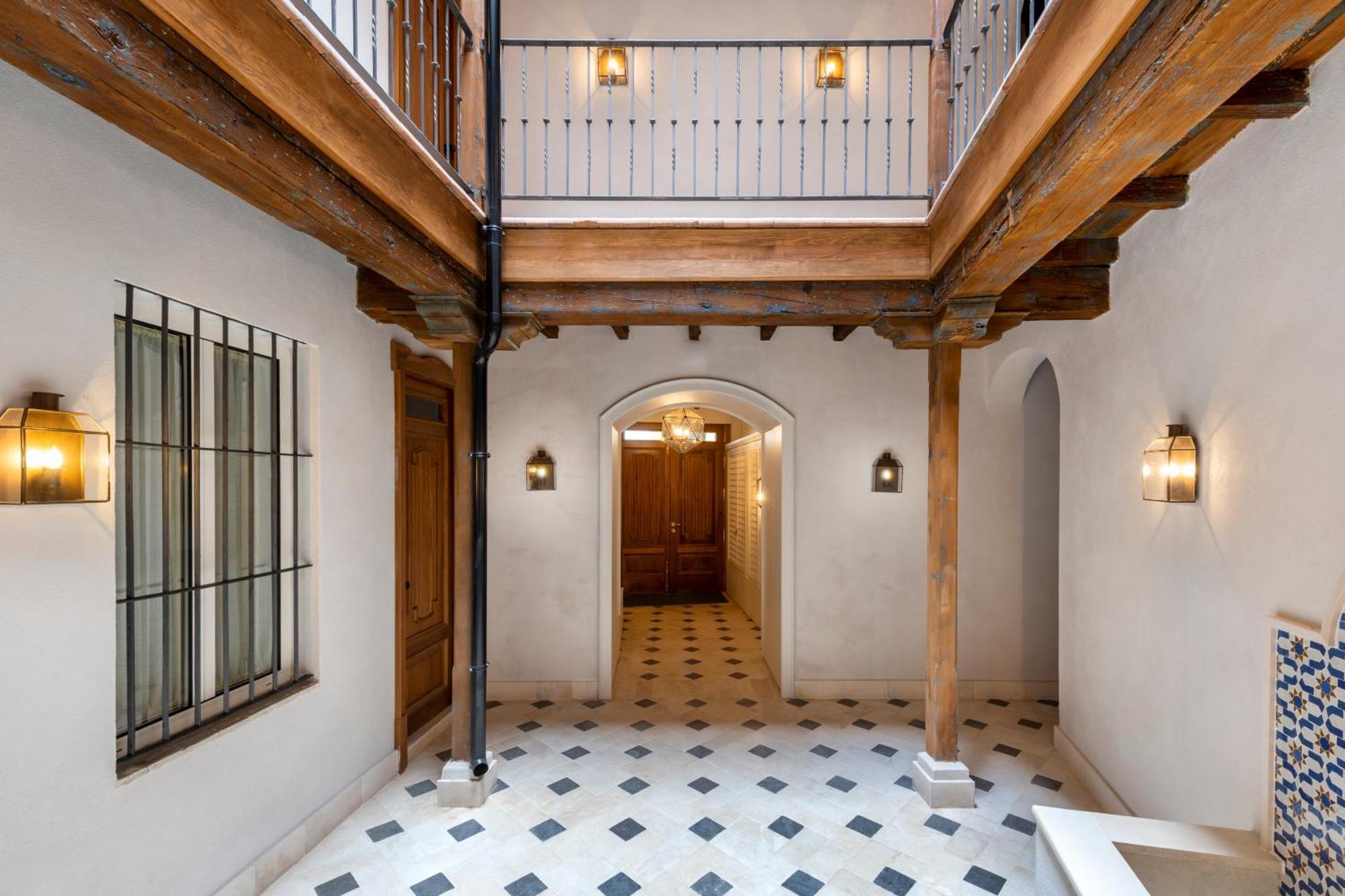 Casa Pilatos Luxury Apartments Севиля Екстериор снимка